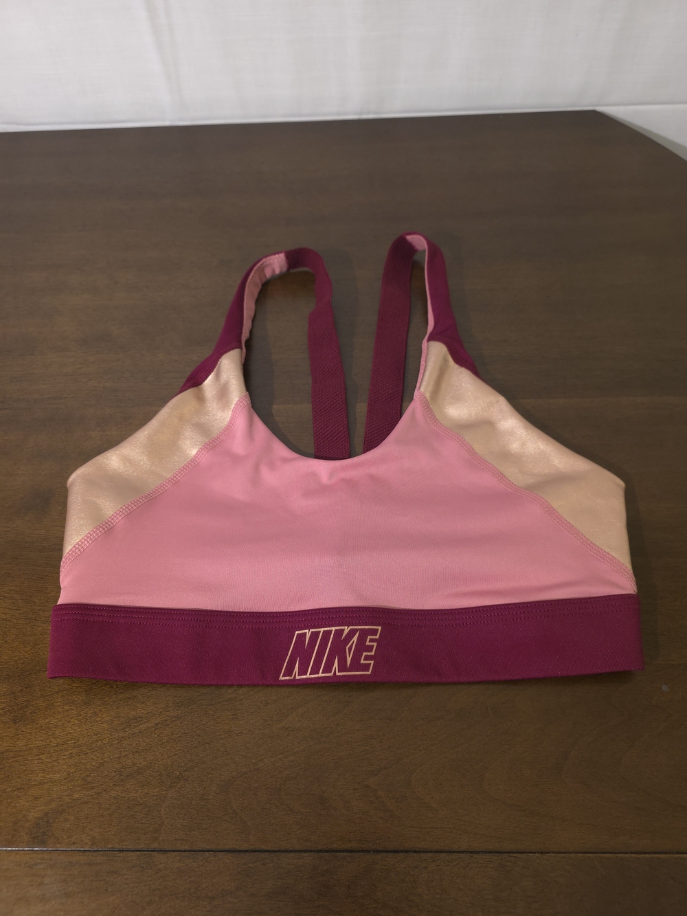 Nike Indy Low Impact Pink Berry Metallic  Racerback Performance Sports Bra Sz Lg
